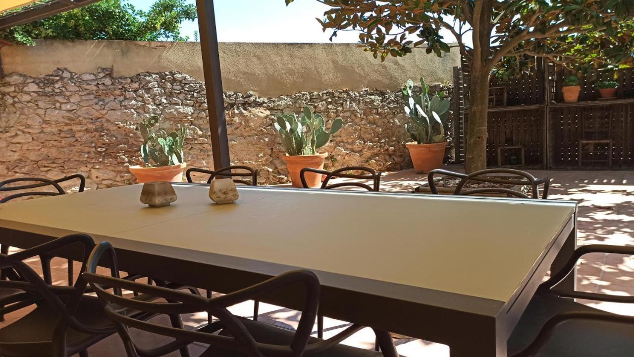 Villa Palmeras Sant Pere Pescador Eksteriør billede